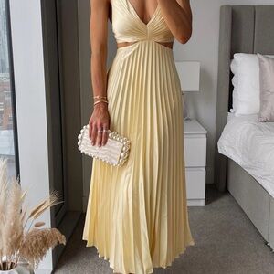 Chic Yellow Maxi Dress